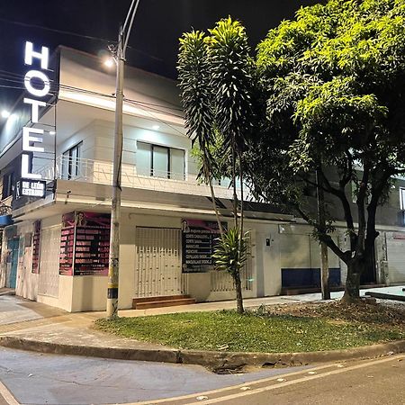 Hotel De Leon Estadio Μεντεγίν Εξωτερικό φωτογραφία