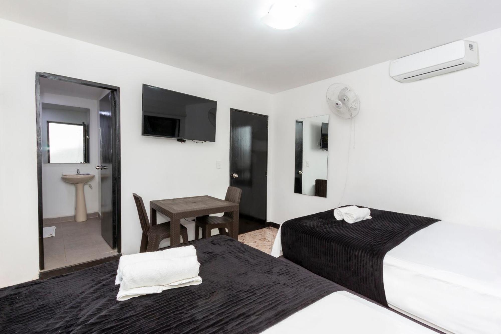 Hotel De Leon Estadio Μεντεγίν Εξωτερικό φωτογραφία