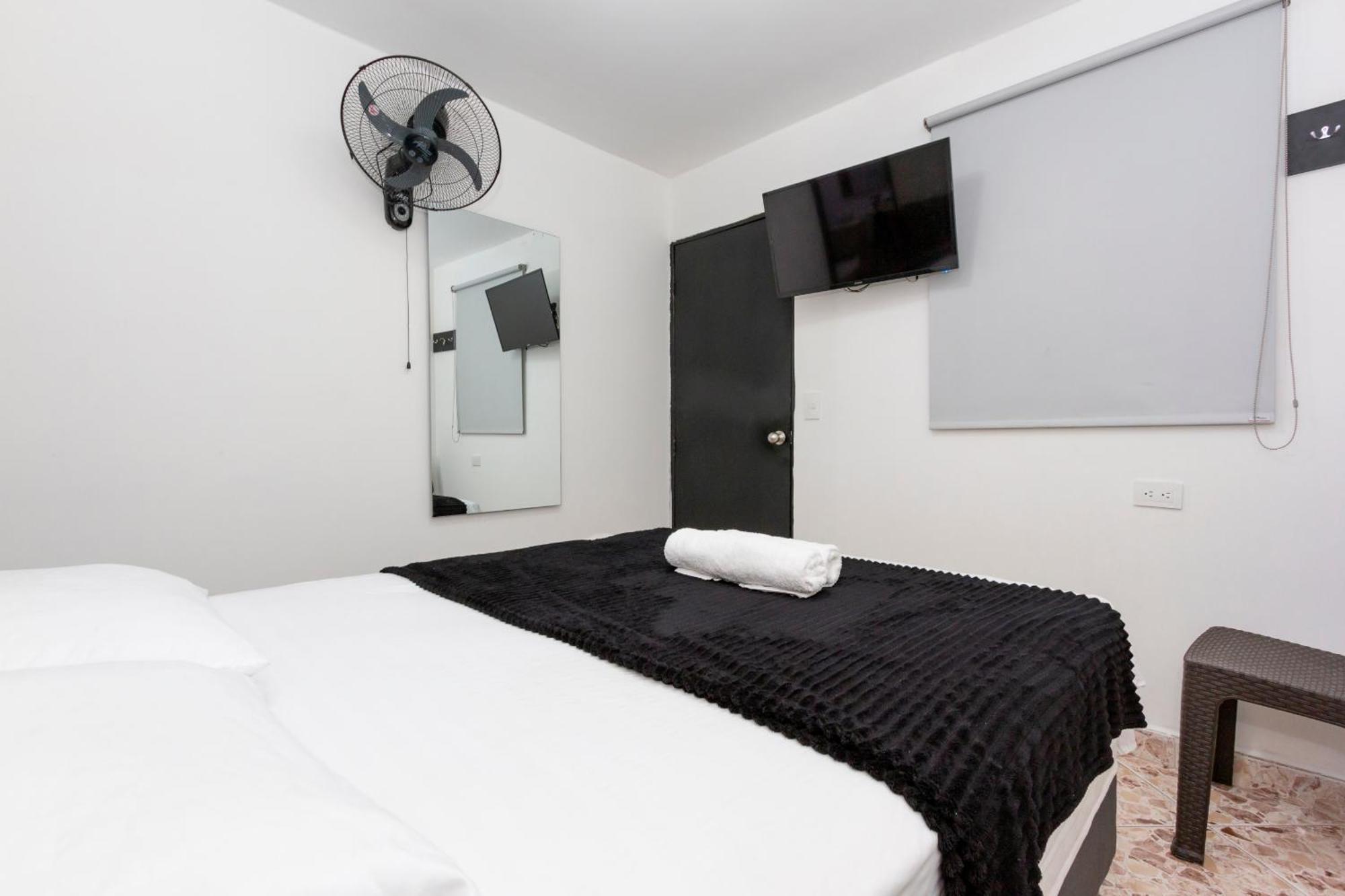 Hotel De Leon Estadio Μεντεγίν Εξωτερικό φωτογραφία