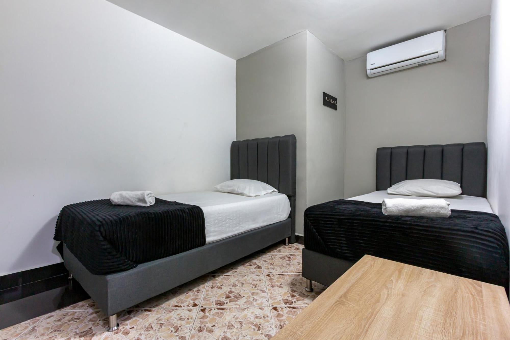 Hotel De Leon Estadio Μεντεγίν Εξωτερικό φωτογραφία