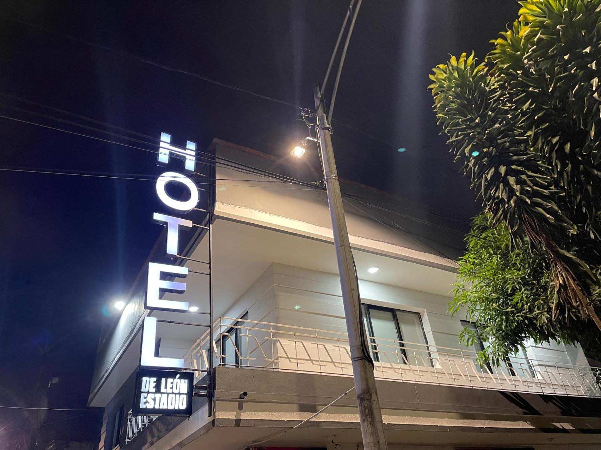 Hotel De Leon Estadio Μεντεγίν Εξωτερικό φωτογραφία