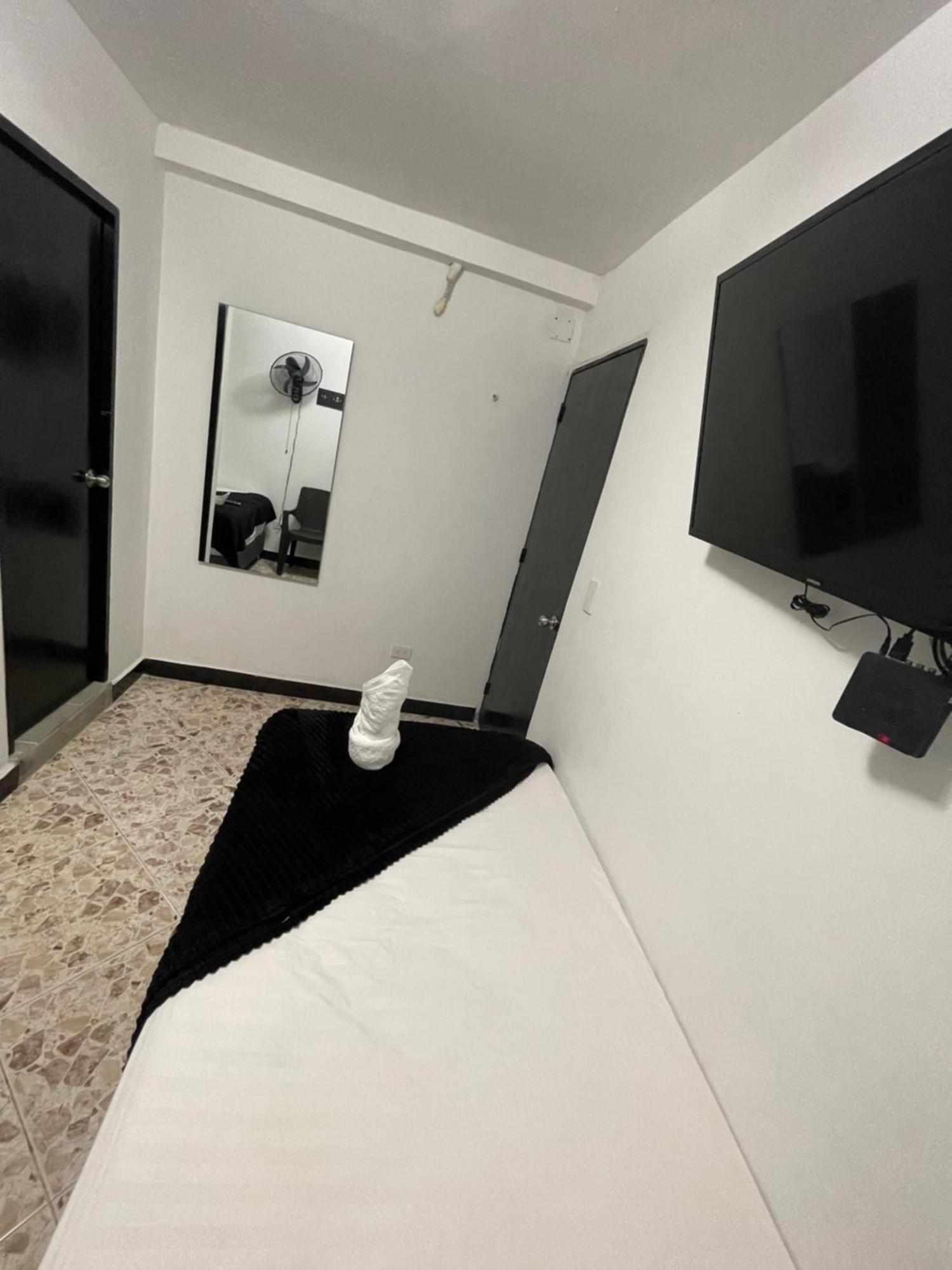 Hotel De Leon Estadio Μεντεγίν Εξωτερικό φωτογραφία