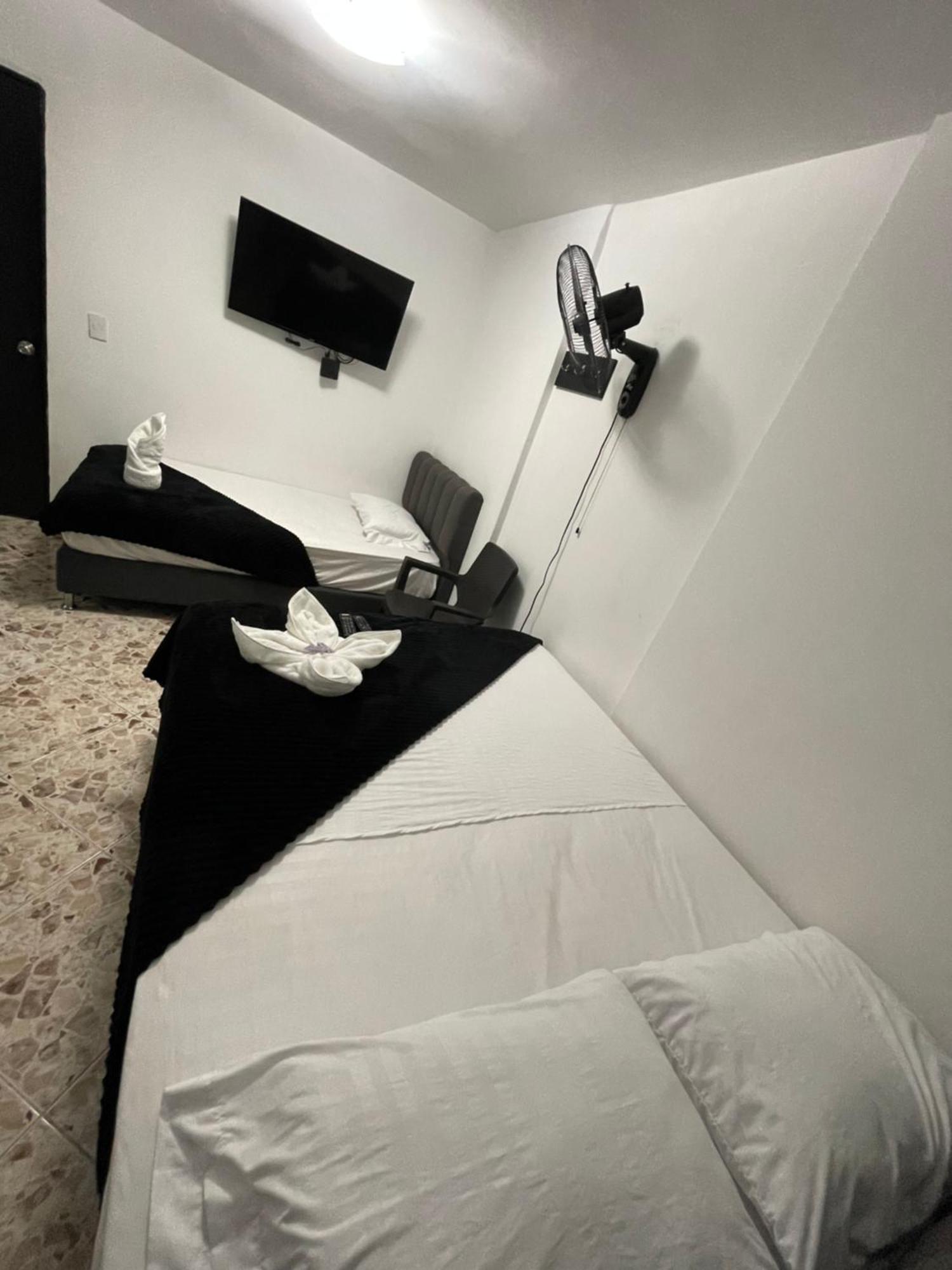 Hotel De Leon Estadio Μεντεγίν Εξωτερικό φωτογραφία