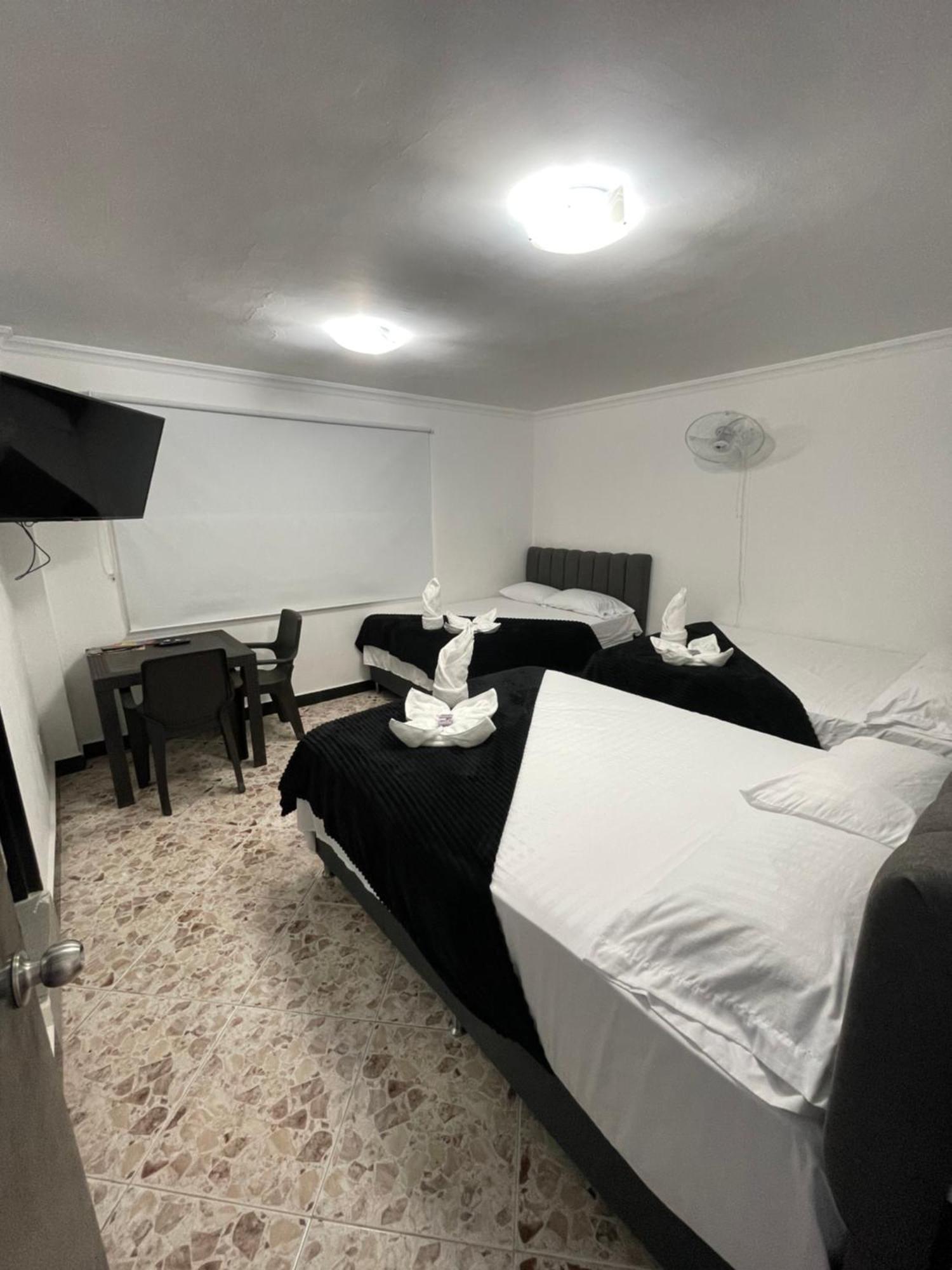 Hotel De Leon Estadio Μεντεγίν Εξωτερικό φωτογραφία